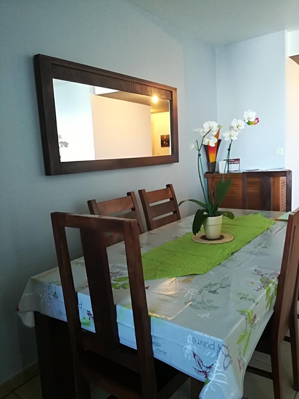 Appartement Meuble De Tourisme サン・ピエール エクステリア 写真
