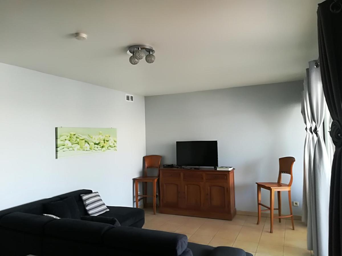 Appartement Meuble De Tourisme サン・ピエール エクステリア 写真